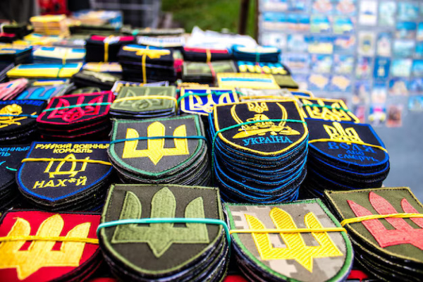 Культура патчів — як відрізнити, чи можна носити і чому це культово? 